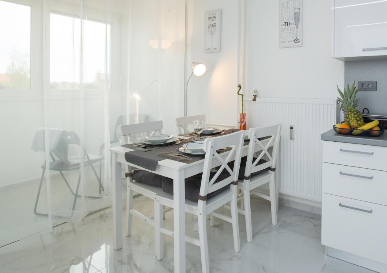 Ferienwohnung Modern & Luxury Apt Zagreb Airport W/ Free Wifi Velika Gorica Exterior foto
