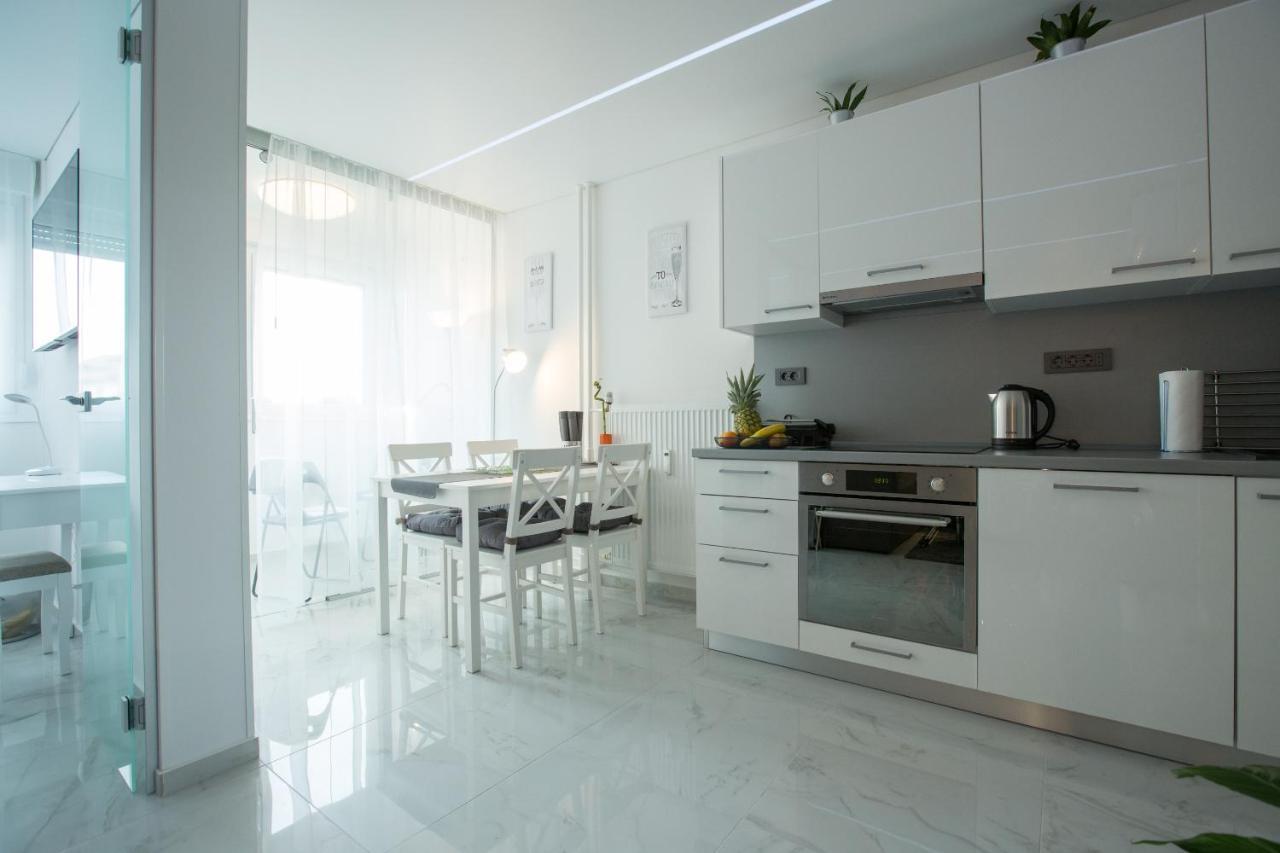 Ferienwohnung Modern & Luxury Apt Zagreb Airport W/ Free Wifi Velika Gorica Exterior foto